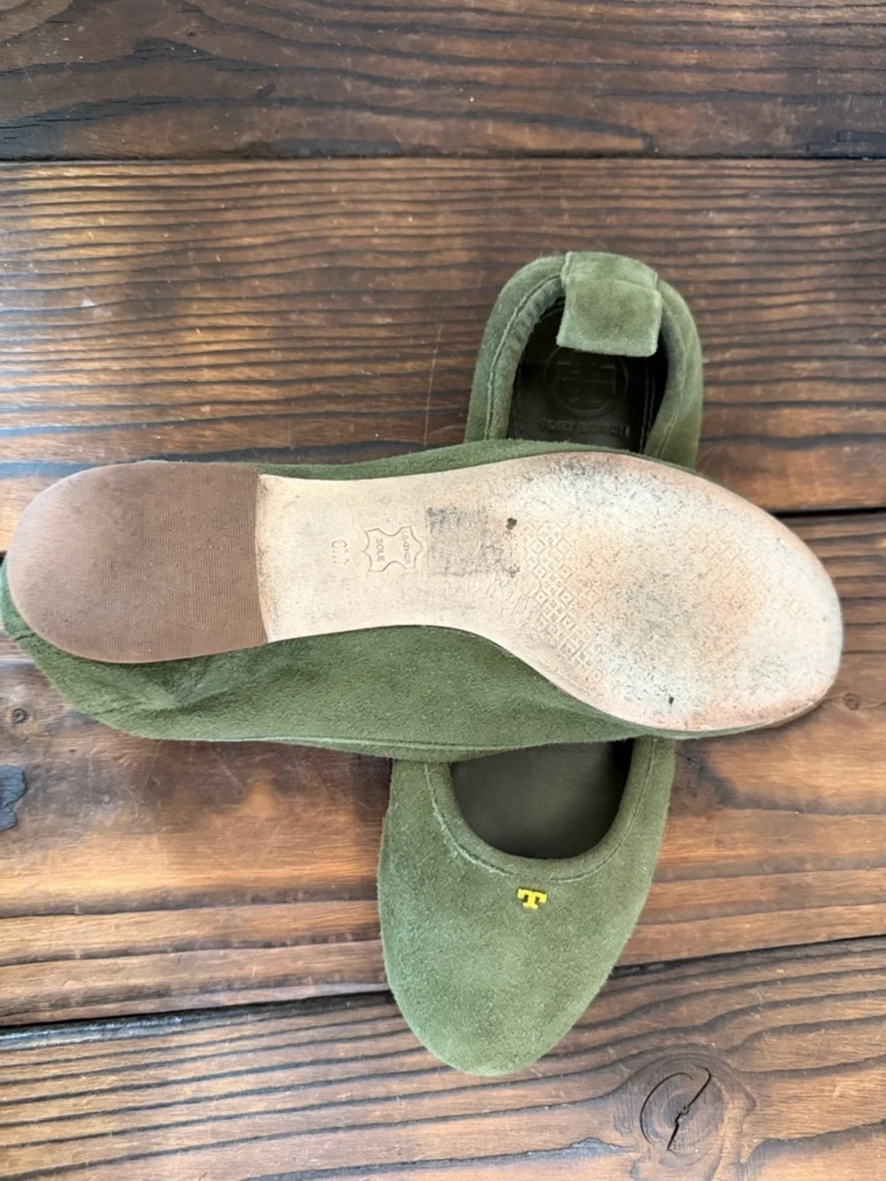 Tory Burch Therese Olive Green Suede Ballet Flats with Gold Logo